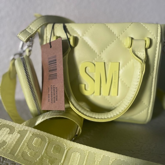 Steve Madden Handbags - Steven Madden DT617030 NWT Lemon Bite Crossbody Bag